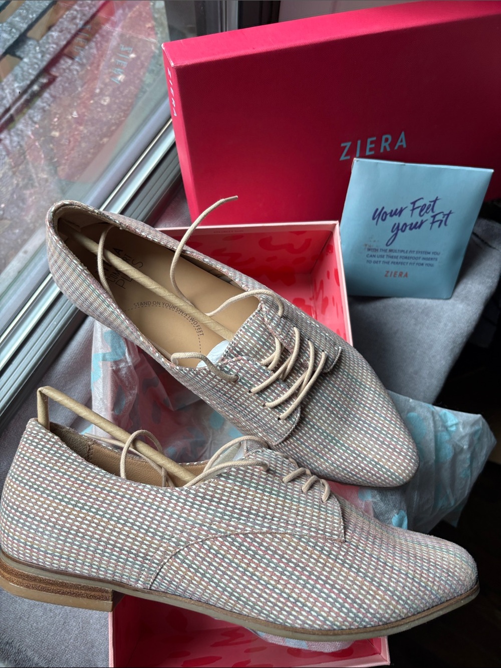 Ziera women’s leather Oscar Oxford shoes NWT, size 42